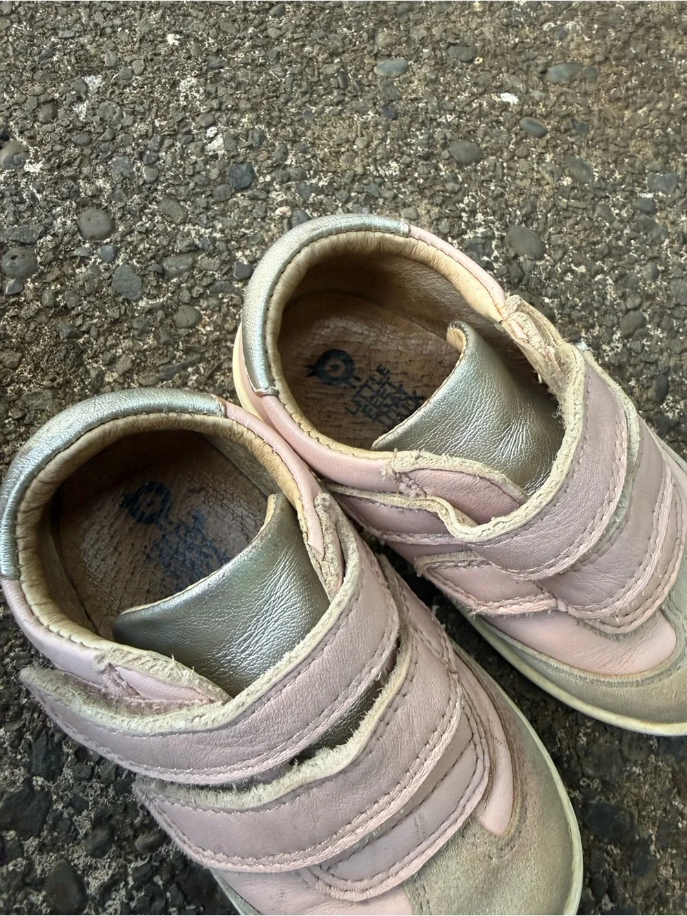 Kids Pink Velcro Sneakers‎